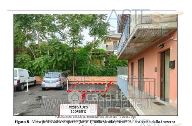 Box/posto auto in residenziale in Via Mazzaglia