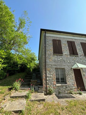 Casa indipendente in residenziale in corniana 36