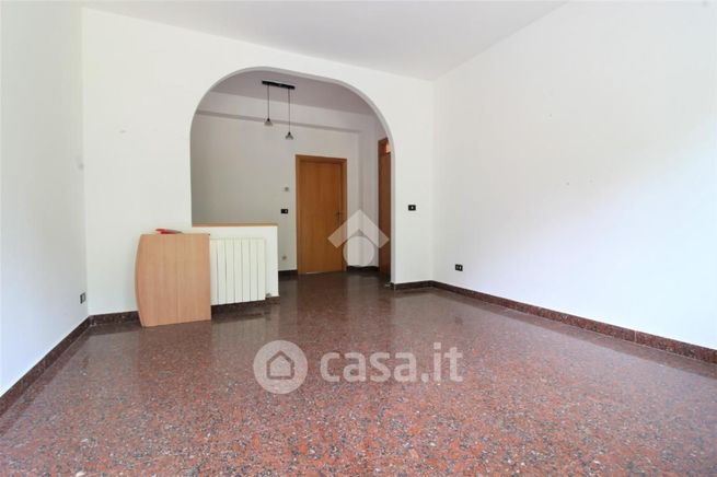 Appartamento in residenziale in Via Olmo