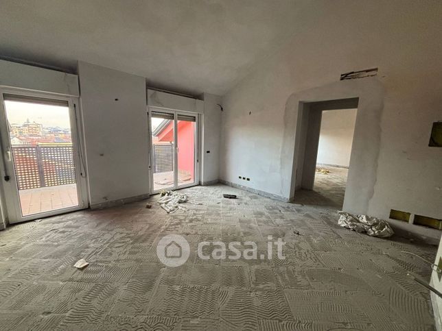 Appartamento in residenziale in Via Luciano Raschio 58