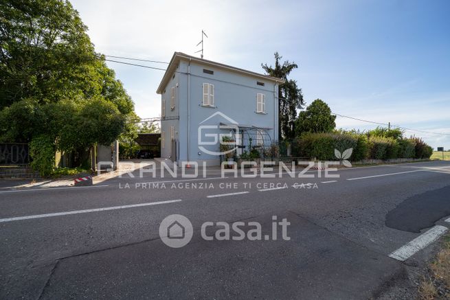 Casa indipendente in residenziale in Strada Santa Margherita