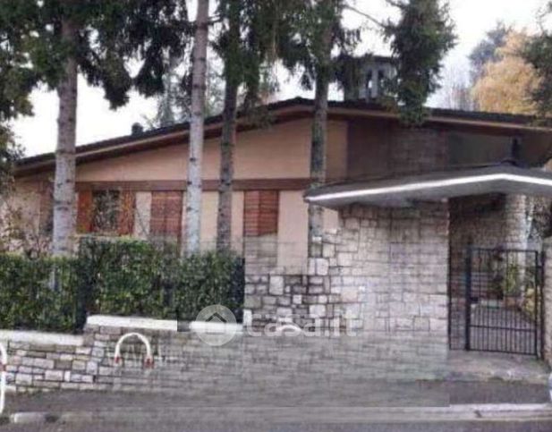 Villa in residenziale in Via Rango