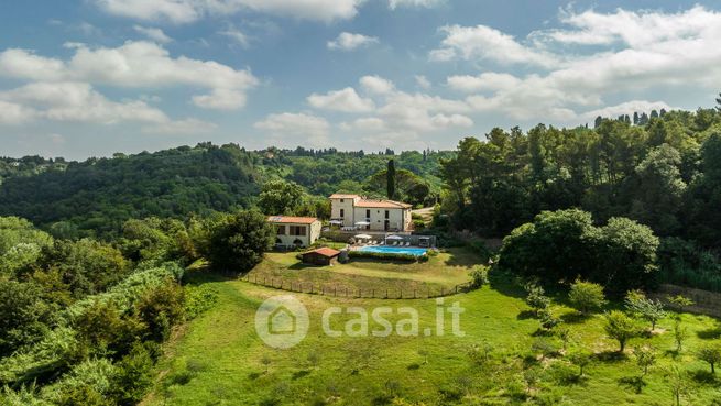 Villa in residenziale in palaia