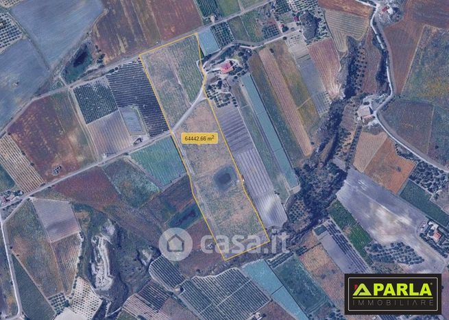 Terreno agricolo in commerciale in Contrada Grottarossa