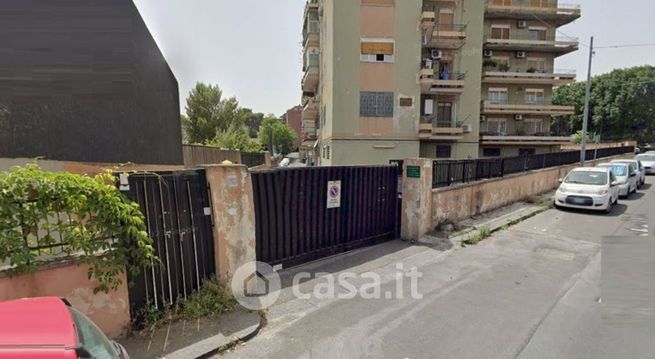 Garage/posto auto in residenziale in Via Duca Degli Abruzzi 192