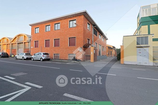 Ufficio in commerciale in Via Vincenzo Monti 42