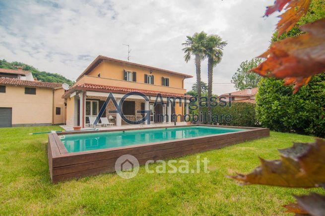 Villa in residenziale in Via Pelabrocco