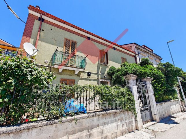 Appartamento in residenziale in Via Montenero 2