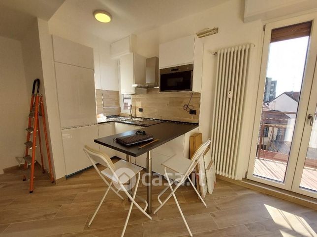 Appartamento in residenziale in Via Enrico Arosio 10