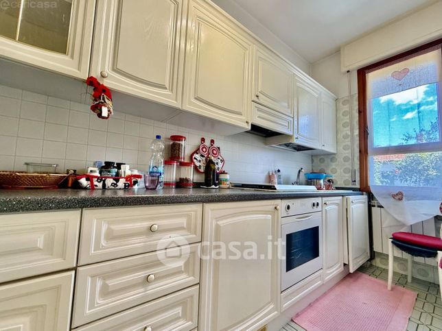 Appartamento in residenziale in Via Vione 1