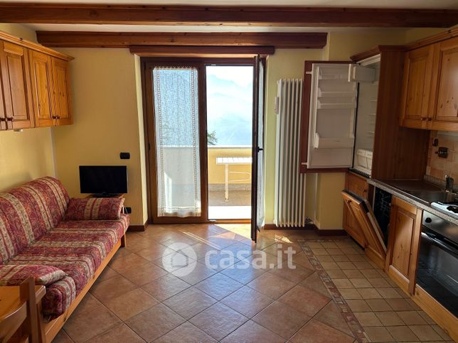 Appartamento in residenziale in Via Richardette 57