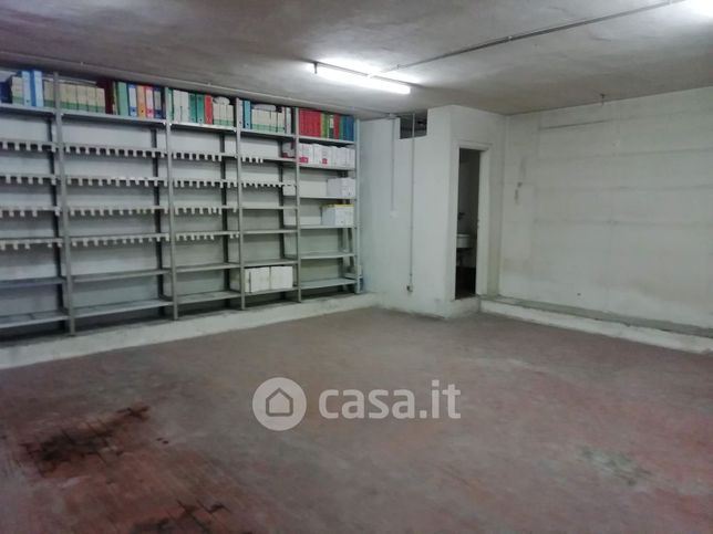 Garage/posto auto in residenziale in Via dei Marsi