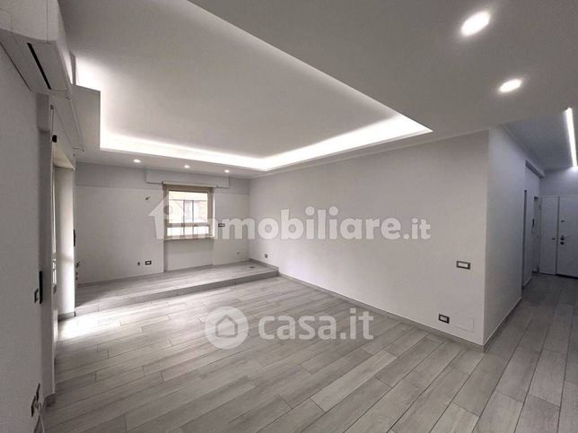 Appartamento in residenziale in Via Nicola Garrone