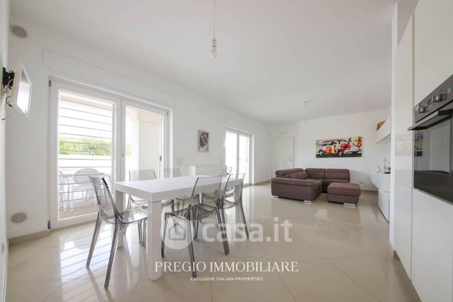Appartamento in residenziale in Via Conchia