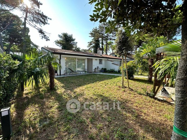 Villa in residenziale in Raggio della Lanterna