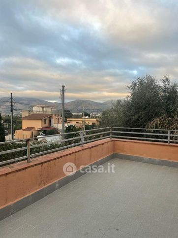 Appartamento in residenziale in Via Priamo