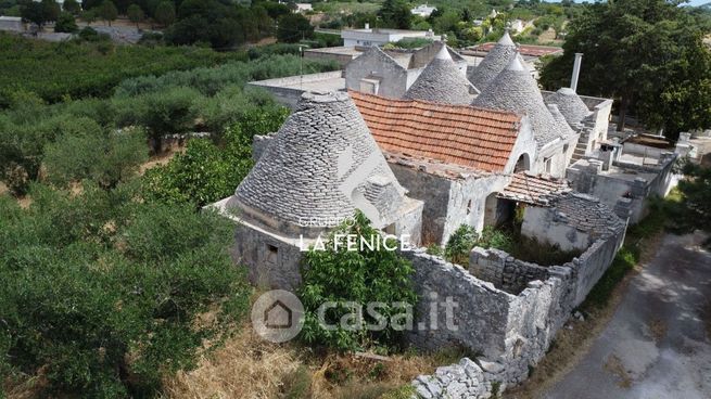 Baita/bungalow/chalet/trullo in residenziale in Via Alberobello