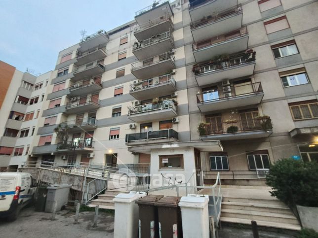 Appartamento in residenziale in Via Michele la Rosa 1