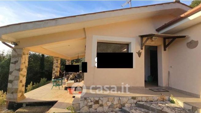 Villa in residenziale in Via Maggio