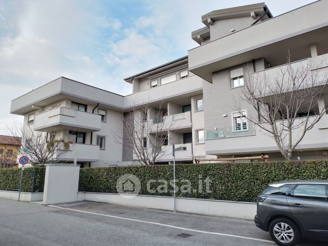 Appartamento in residenziale in Via Legnano 5