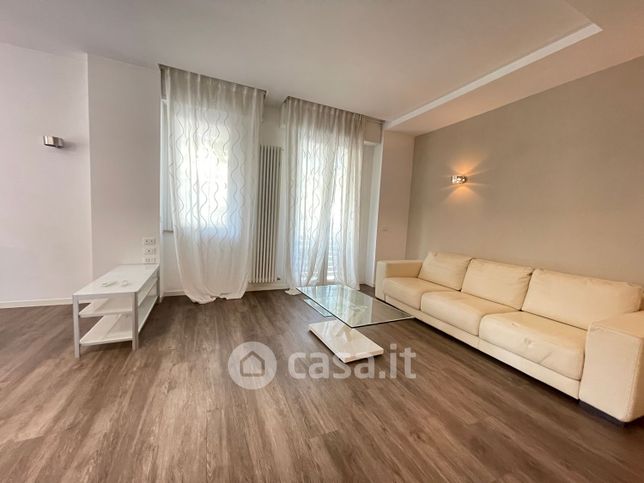 Appartamento in residenziale in Piazzale Ceccarini