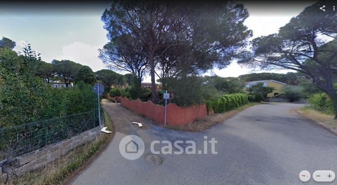 Villa in residenziale in Via del Pianeta Venere 5