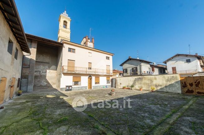 Casa bi/trifamiliare in residenziale in Via Pietro Gallo 3