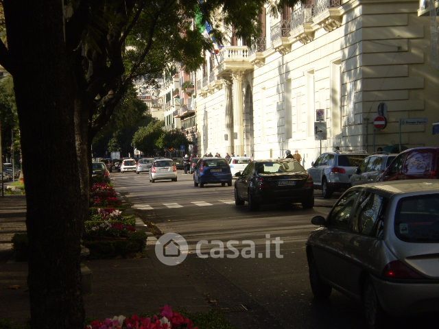 Ufficio in commerciale in Via Roma 33