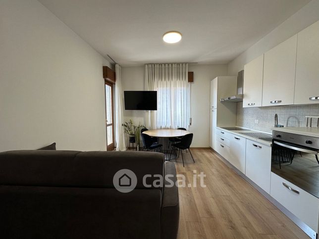 Appartamento in residenziale in Via Giovanni Pascoli 2