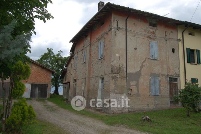 Terreno agricolo in commerciale in Via Montebudello 13