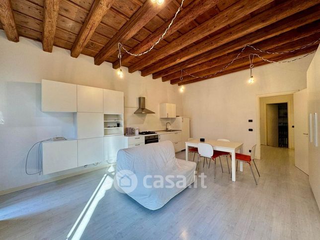 Appartamento in residenziale in Vicolo Mezzaluna