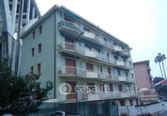 Appartamento in residenziale in Via Capitano Lazzaro Parodi 4