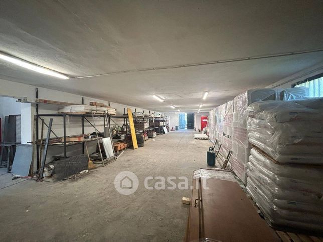 Capannone in commerciale in Via San Martino Altoreggi