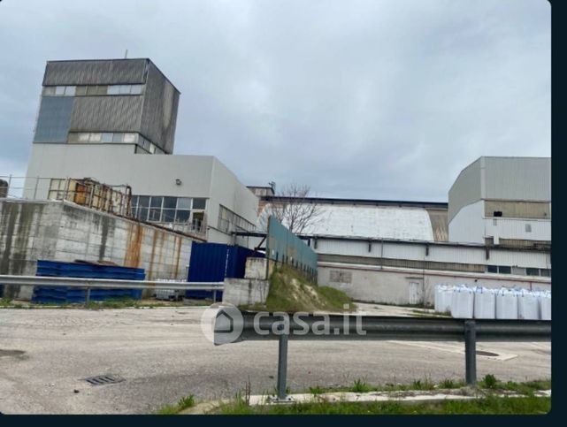 Capannone in commerciale in Via dello Stabilimento