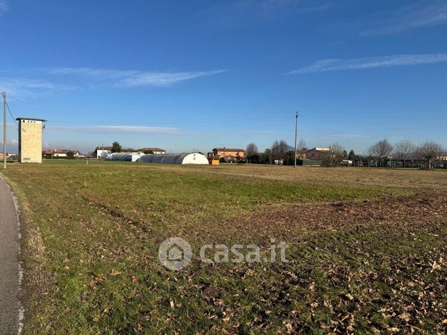 Terreno agricolo in commerciale in Via Giacomo Matteotti 113