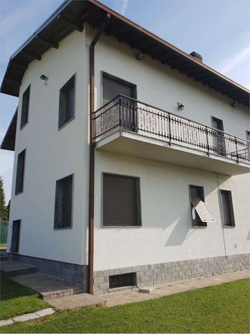 Appartamento in residenziale in Via Giuseppe Parini 5