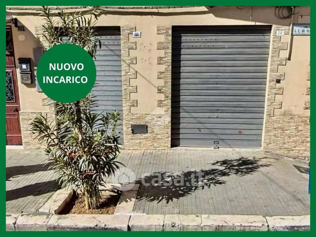 Box/posto auto in residenziale in Via Ignazio Lanza di Trabia 24