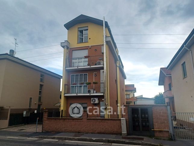 Appartamento in residenziale in Via San Maurizio Al Lambro 43