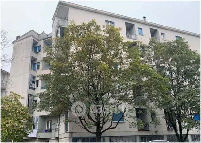 Appartamento in residenziale in Via Circonvallazione 64
