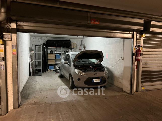 Garage/posto auto in residenziale in Via Gabriello Chiabrera 137