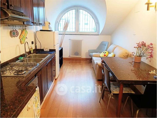 Appartamento in residenziale in Via Privata Esiodo 1