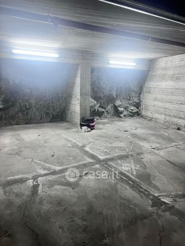 Box/posto auto in residenziale in Via Palmanova 2