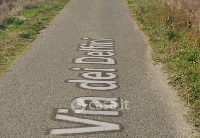 Terreno agricolo in commerciale in Via dei Delfini