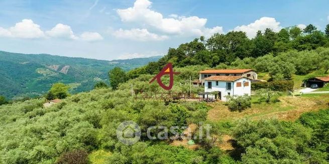 Rustico/casale in residenziale in 