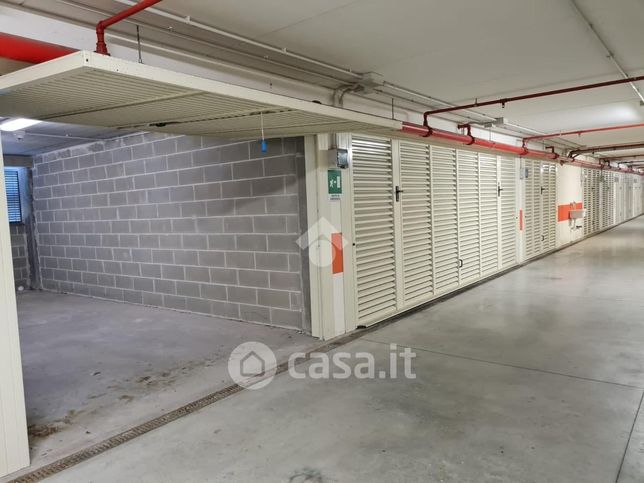 Garage/posto auto in residenziale in Piazza della Stazione