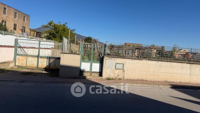 Terreno agricolo in commerciale in Via Re Ferdinando II di Borbone 24