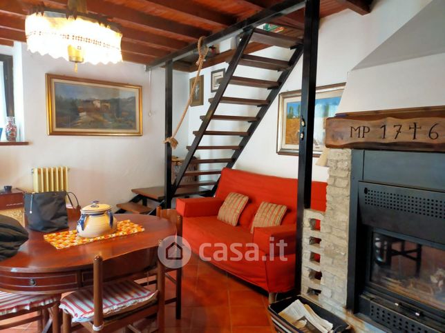 Baita/bungalow/chalet/trullo in residenziale in 