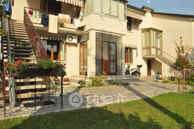 Appartamento in residenziale in Via Vecchia