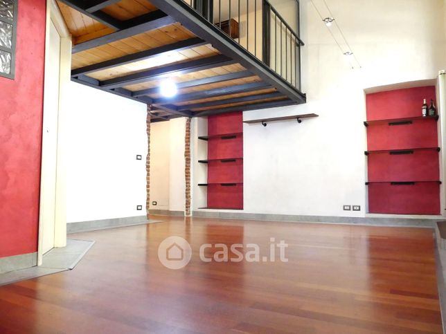Ufficio in commerciale in Via Pralungo