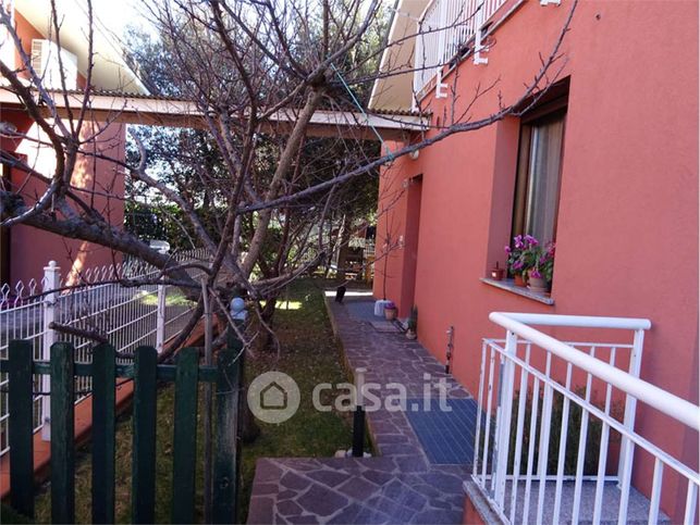 Appartamento in residenziale in Via Pradese